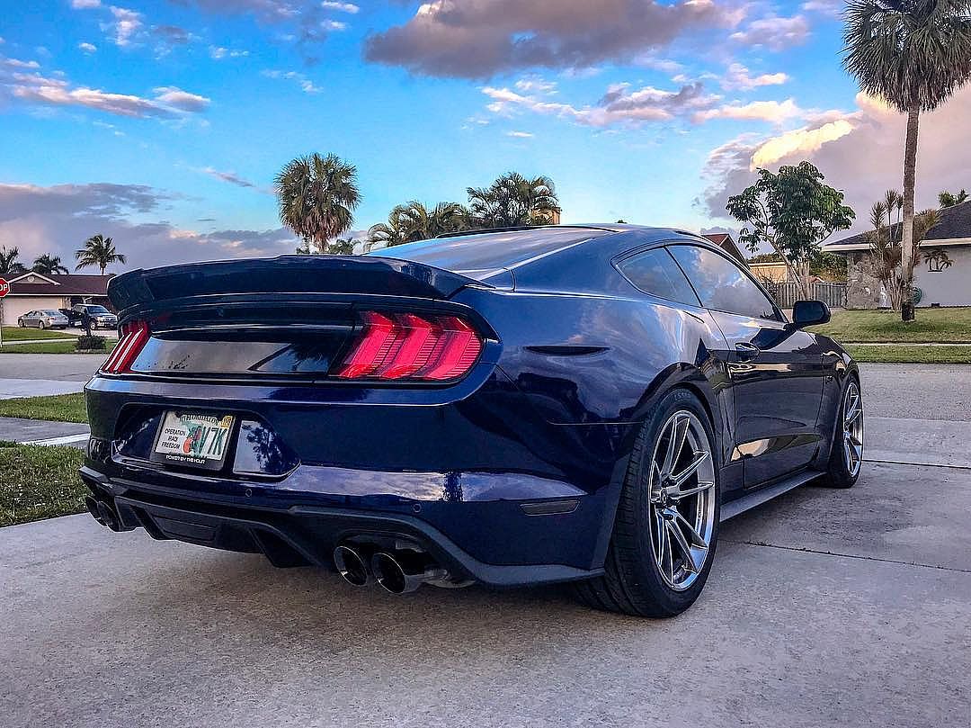 18%20ford%20mustang%20led%20sidemarkers%20smoked%20owner%20ig%20upr_steve%20upr%20products%20(2).jpg
