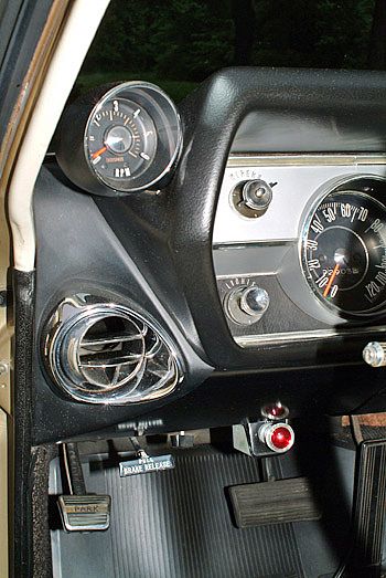 1966-oldsmobile-442-9.jpg