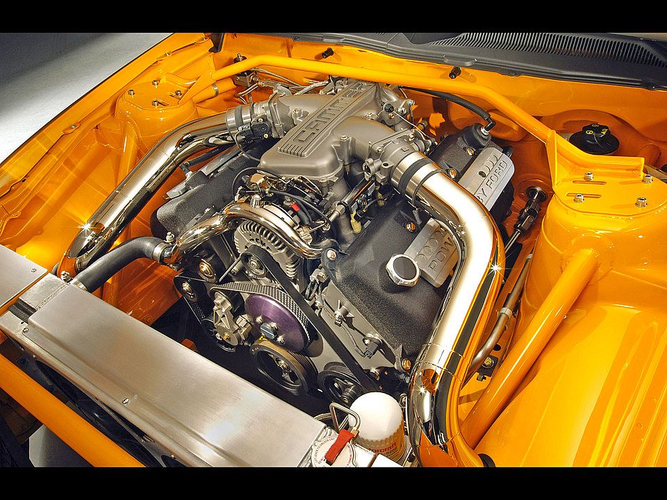 2005-Mustang-GT-R-Concept-Engine-1600x1200.jpg