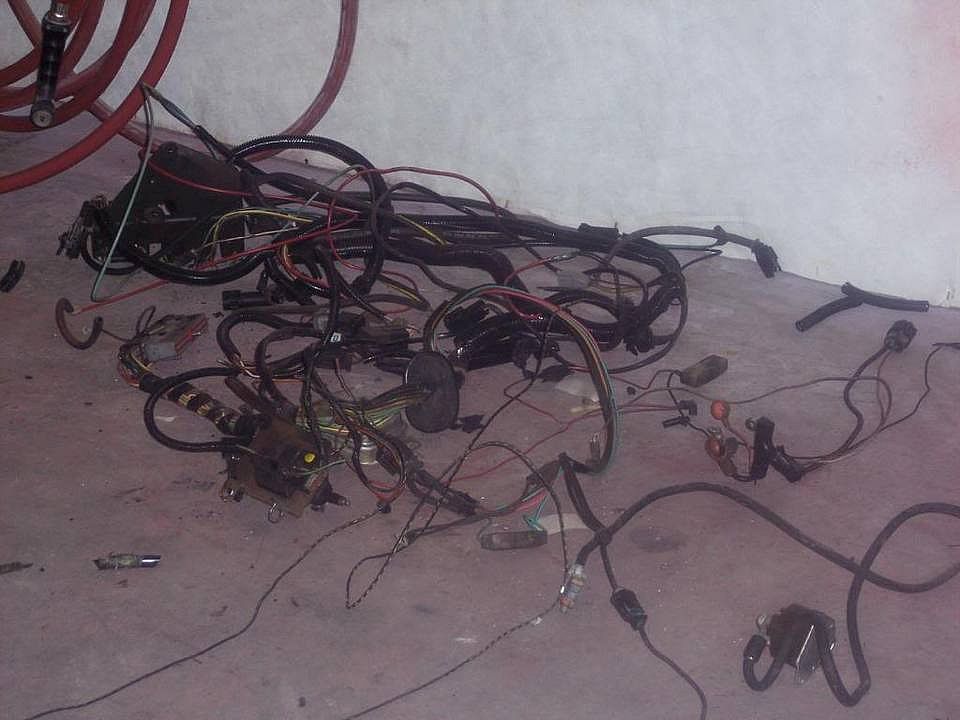wiring002.jpg