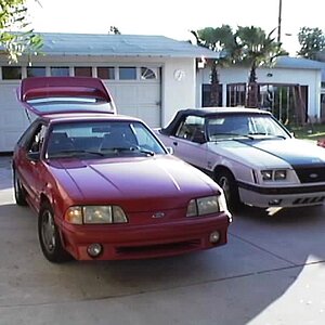 Outgoing 1992 GT auto & incoming 1984 GT @ TIM'S HOUSE Sept 1997.JPG