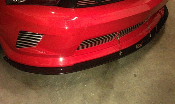 0-2011FordMustangGT-203.webp