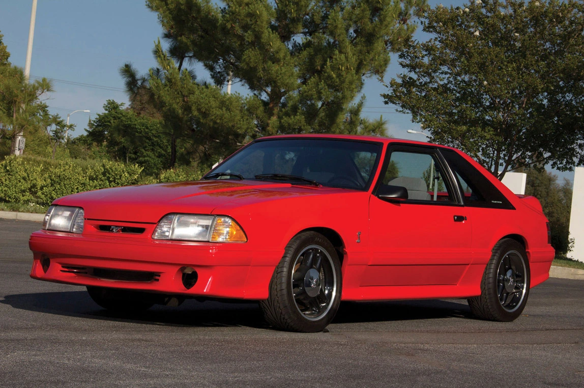 01-1993-mustang-cobra-r-aa.webp