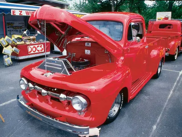 0210_supernats_04z+1952_ford_f100+front_right_view.webp