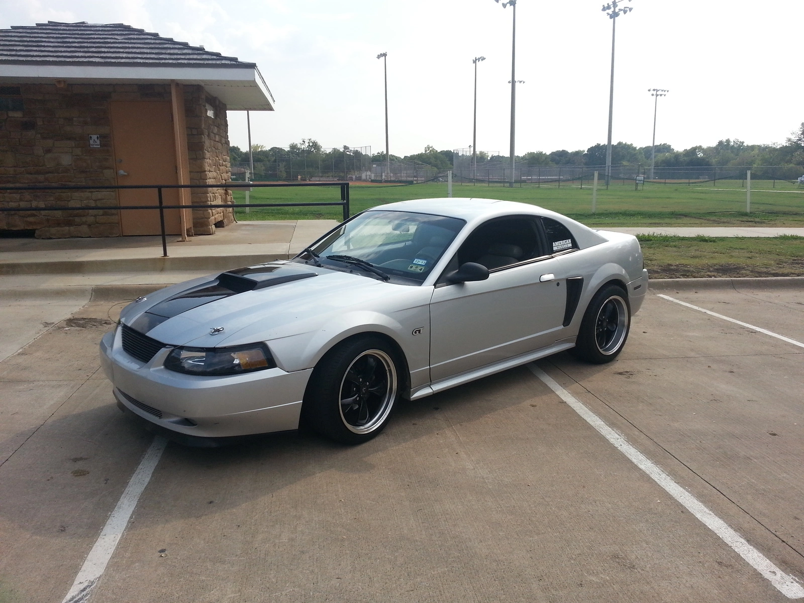 03 Mustang GT @ Heights Park3.webp