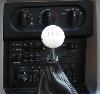 033radio.webp