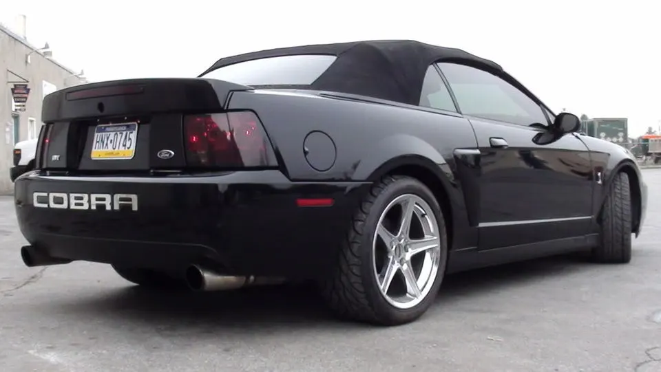 04cobra007.webp
