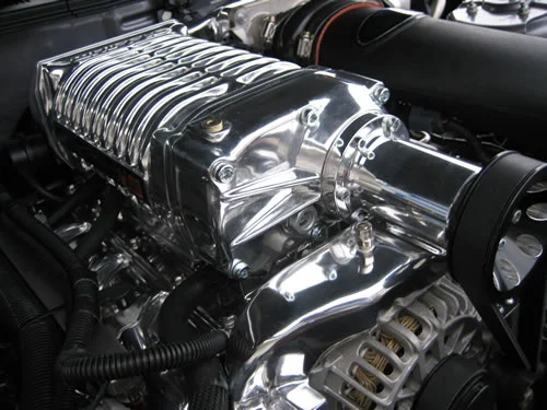 05_Mustang_RightImage_Engine2_Large.webp