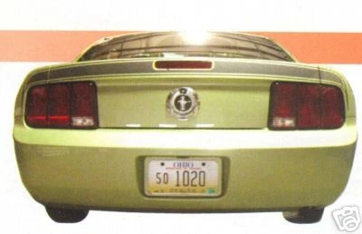 05FordMustangTrunkAccent-2.webp