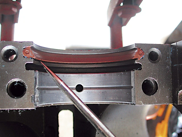 0604em_16_rear_main_seals_z.webp