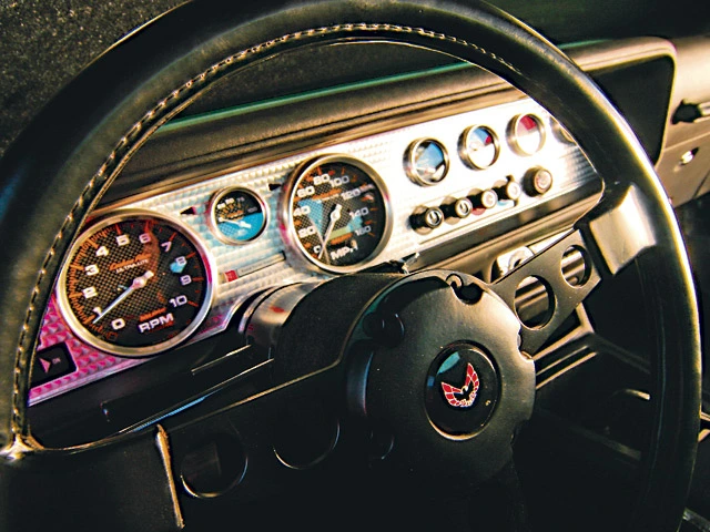 0608phr_09_z+1977_pontiac_trans_am+dashboard.webp