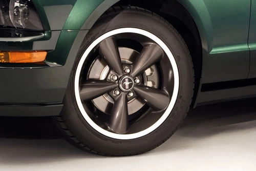 08MustangBullitt_18.webp