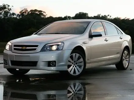 0907_01_z2009_chevrolet_capricefron.webp