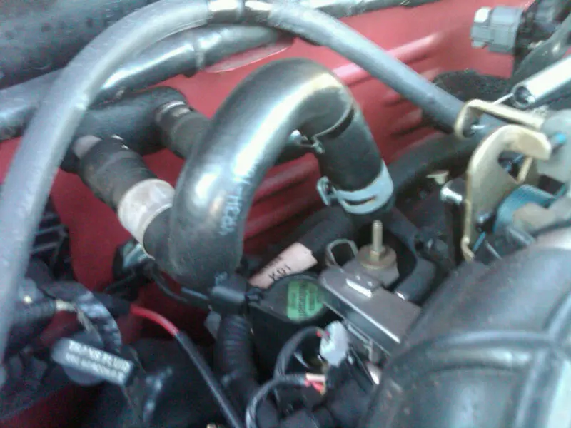 105917d1280305782-2001-mustang-gt-spraying-coolant-everywhere-2001-ford.webp