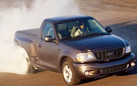 112_0306_z+2003_ford_f_150_svt_lightning_pickup+front_right.webp