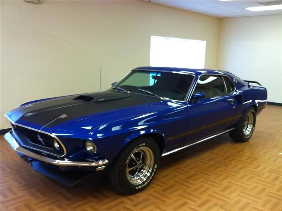 137640_Front_3-4_Web.webp