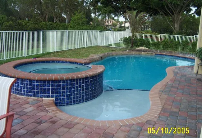 1443511Pool8.webp
