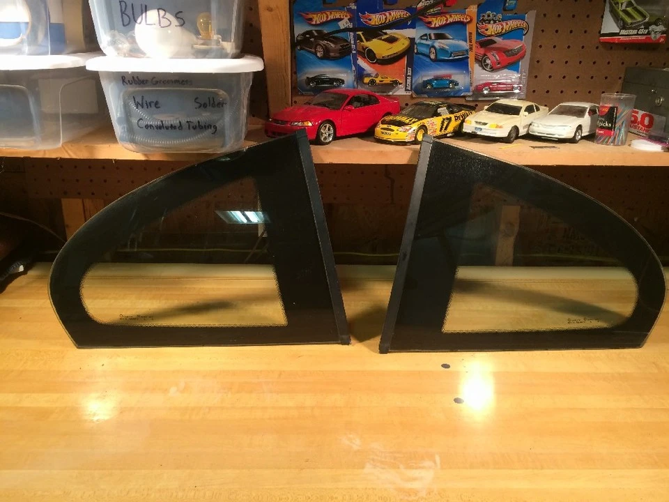 15RearQuarterGlass001_zpsfdefc4d3.webp
