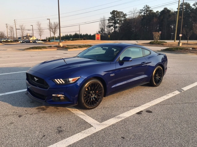 16mustang-001.webp