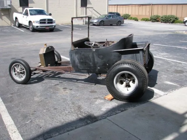 1960s-era-t-bucket-project-1923-ford-2.webp