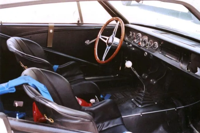 1966ShelbyGT350_04_700.webp