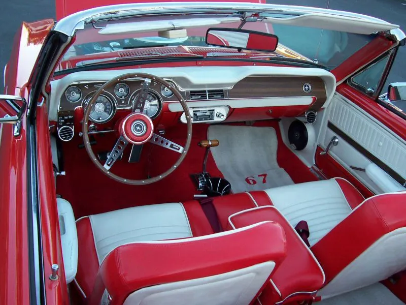 1967_gta_convertible_a_08.webp