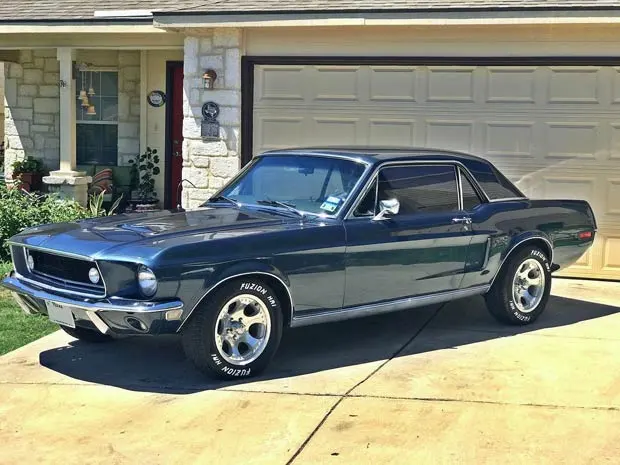 1968-coupe-chava.webp