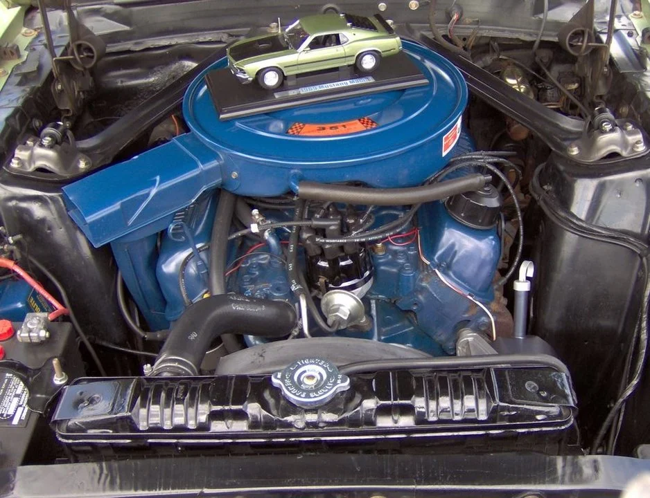 1969_Ford_Mustang_Mach_1_351_Windsor_engine.webp
