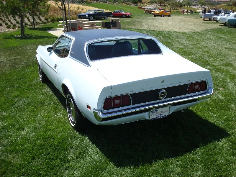 1971%20Mustang%20c.webp