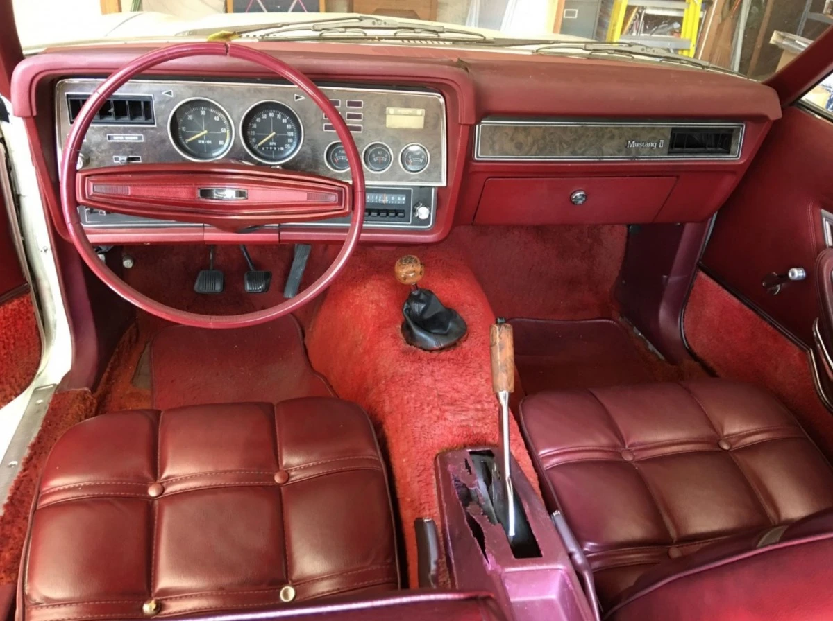1974-Ford-Mustang-II-Photo-5.webp