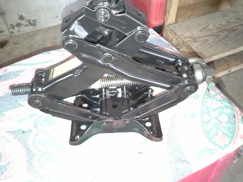 1993%20Mustang%20GT%20jack%203.webp