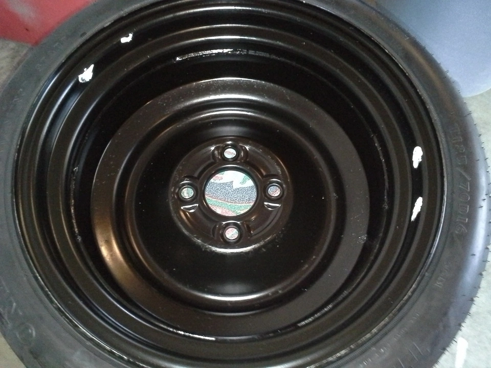 1993%20Mustang%20GT%20spare%20tire%2011.webp