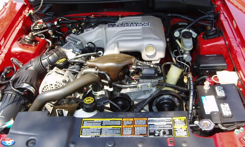 1994FordMustangSVTCobraConvertibleIndyPaceCarEngine.webp