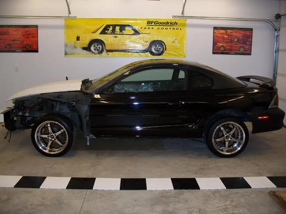 1994MustangCobra32.webp