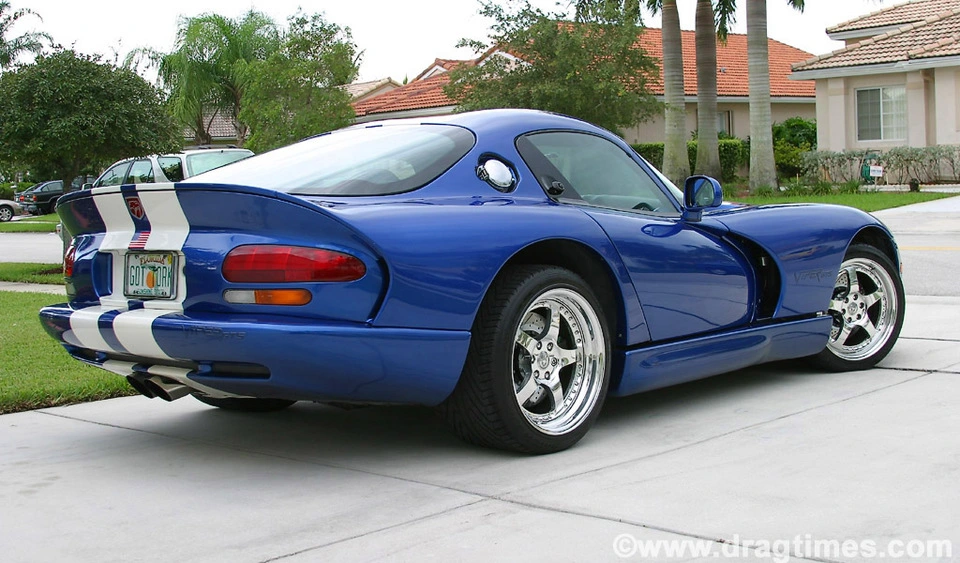 1996-Dodge-Viper-GTS-rearside_hre-sm.webp