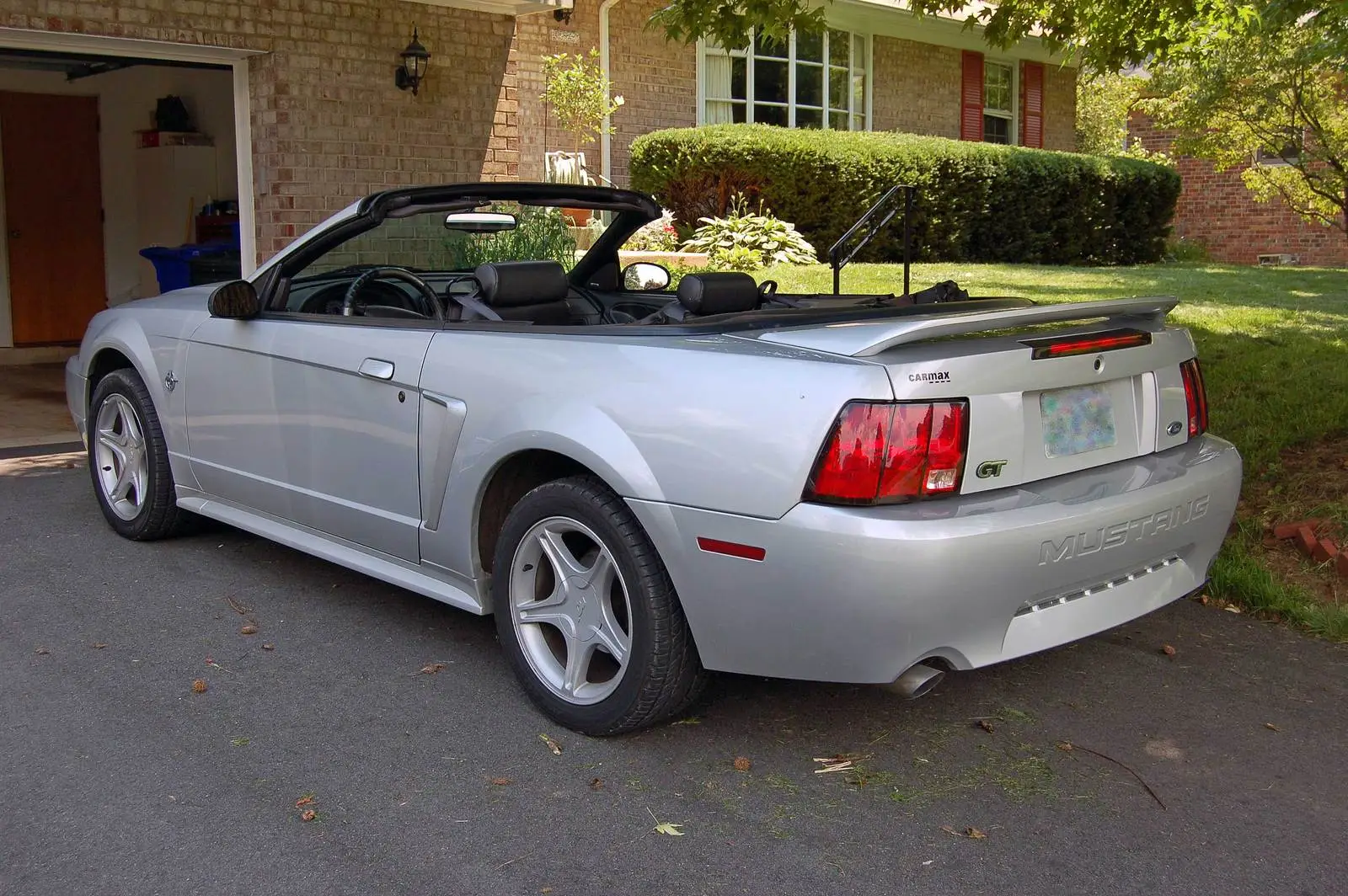 1999-Mustang2.webp