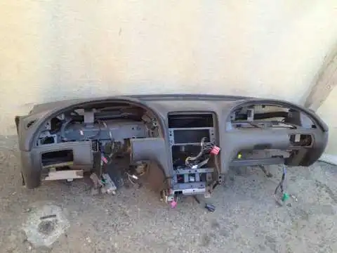 1999_2004_ford_mustang_gt_black_dash_board_dashboard_wwiring_fm3_6250000425942333520.webp