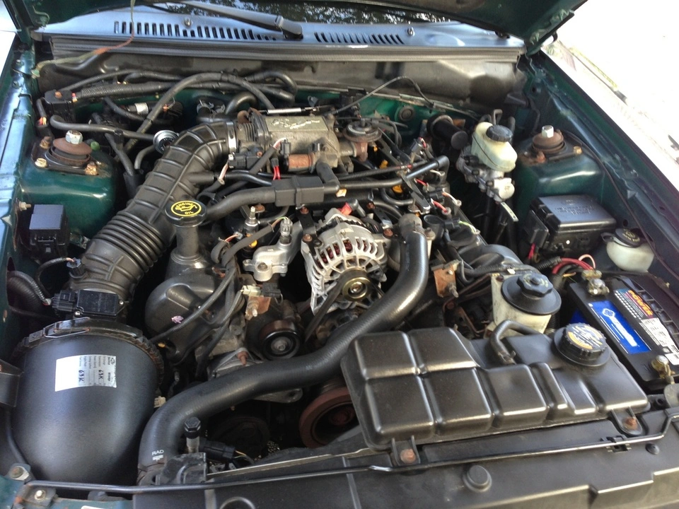 1999_ford_mustang_gt_convertible-pic-2870899313377036929.webp