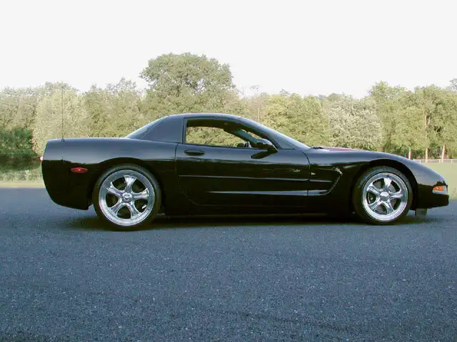 2000corvette.webp
