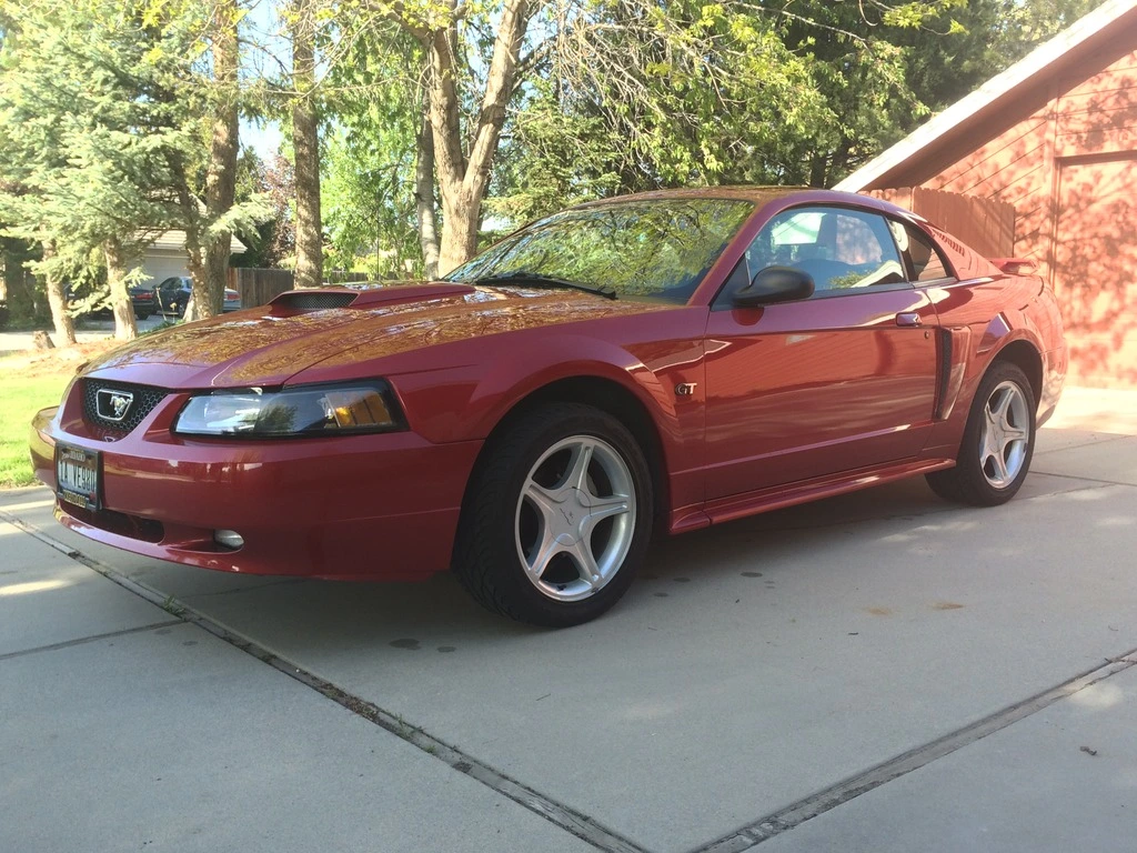 2001 GT 2V.webp