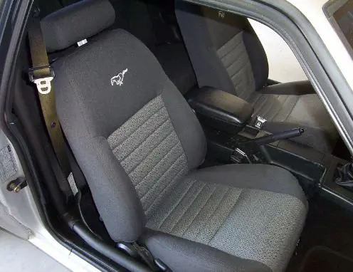 2001_Pass_Seat_In_Fox-496x382.webp