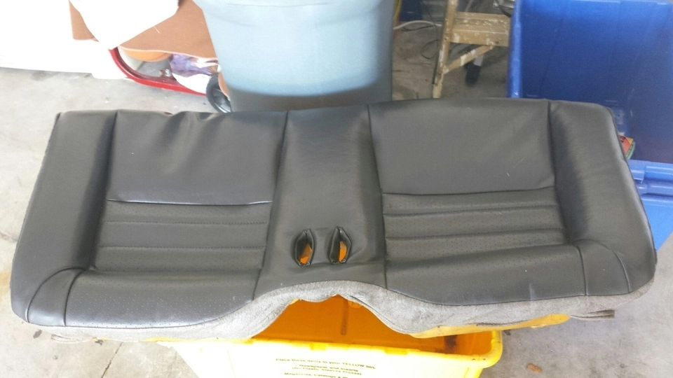 2002%20rear%20seats%202_zps7ymm9oos.webp