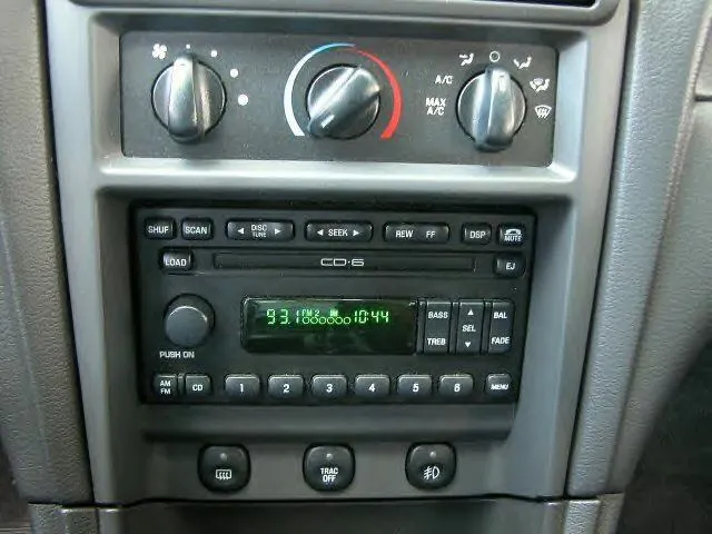 2002mustanggt018.webp