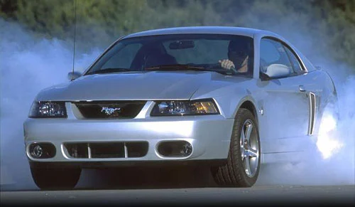 2003-mustang-cobra-burnout.webp