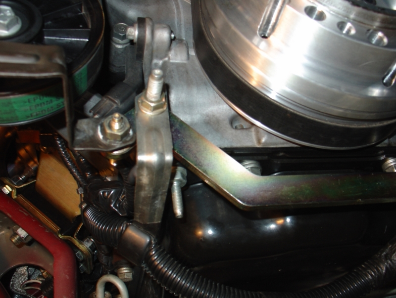 2006-0728-cobra-newlower-bracket02-800.webp