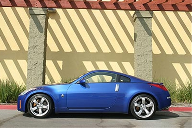2006-Nissan-350Z%5B2%5D.webp