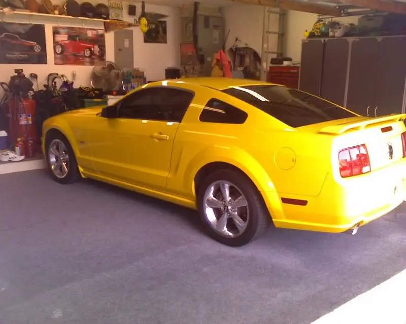 2006MustangGT-1.webp