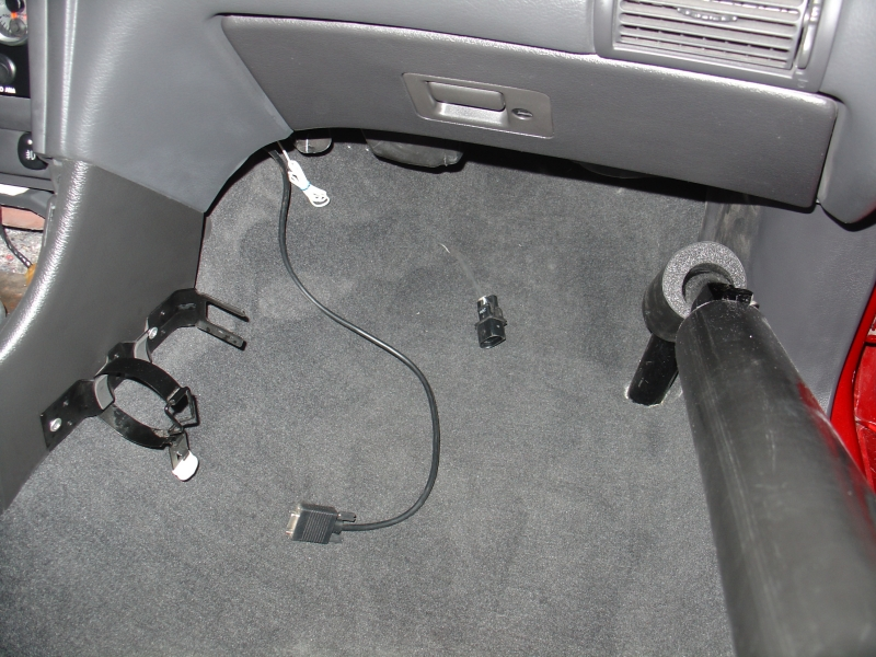2007-0210_Cobra_LM-1plug-800.webp