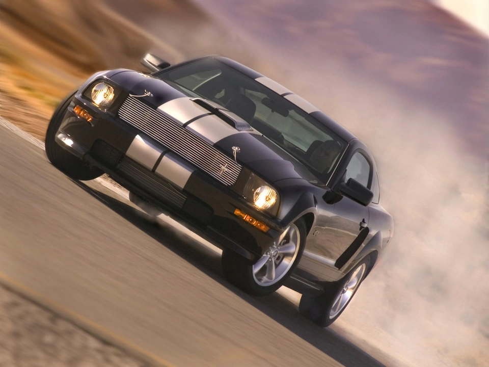 2007-Ford-Shelby-GT-Black-FA-1024x768.webp