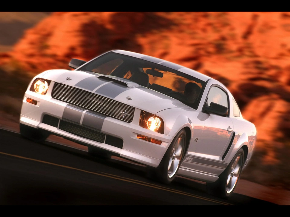 2007-Ford-Shelby-GT-White-FA-Sunset-1024x768.webp